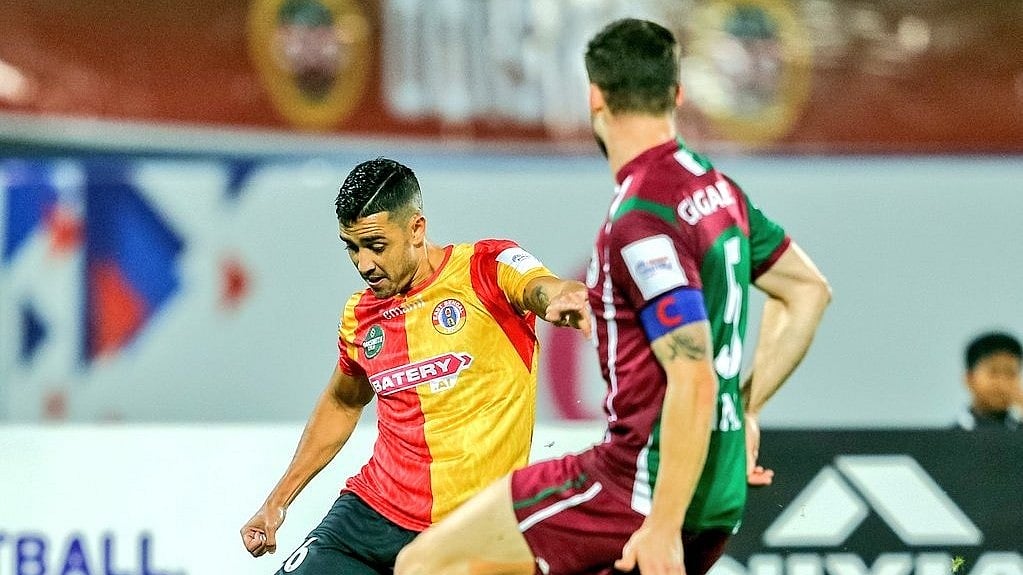 East Bengal take on Mohun Bagan in the ISL. - Credit: X/indiantransfer