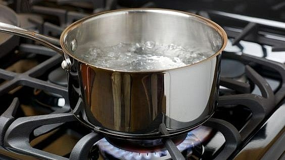 Boiling water can reduce microplactics from drinking water. - Pinterest