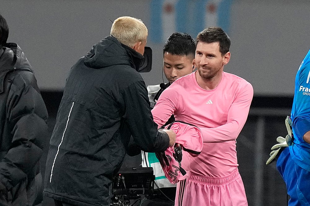 | Photo: AP/Eugene Hoshiko : Inter Miami CF Vs Vissel Kobe Friendly