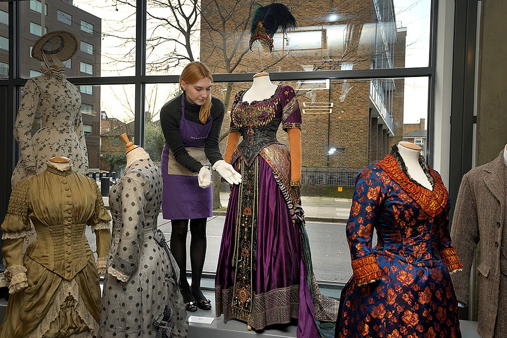 Britain Costume Auction