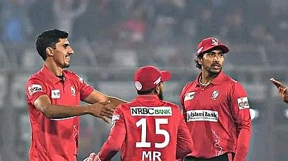 X/ @BPLofficialT20 : Fortune Barishal players celebrating a wicket in BPL 2024.