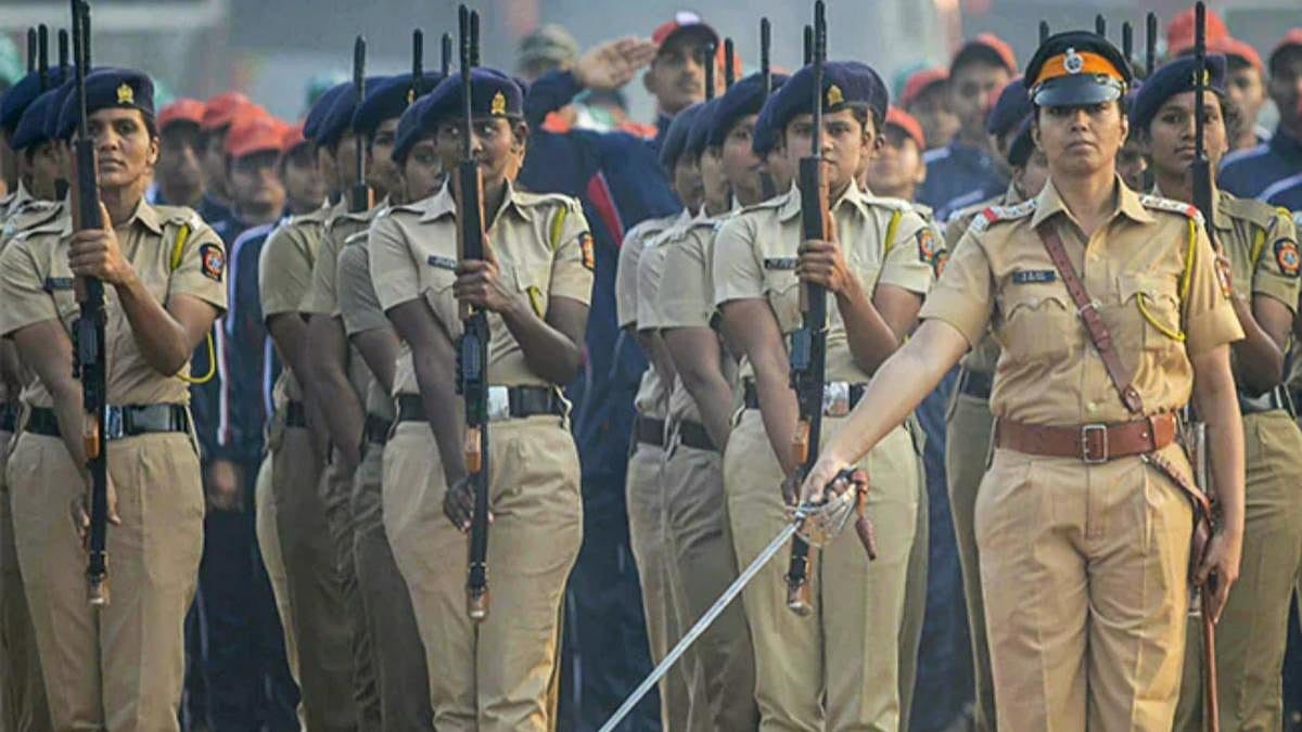 PTI : Woman police officer assaulted. (Representational image) |