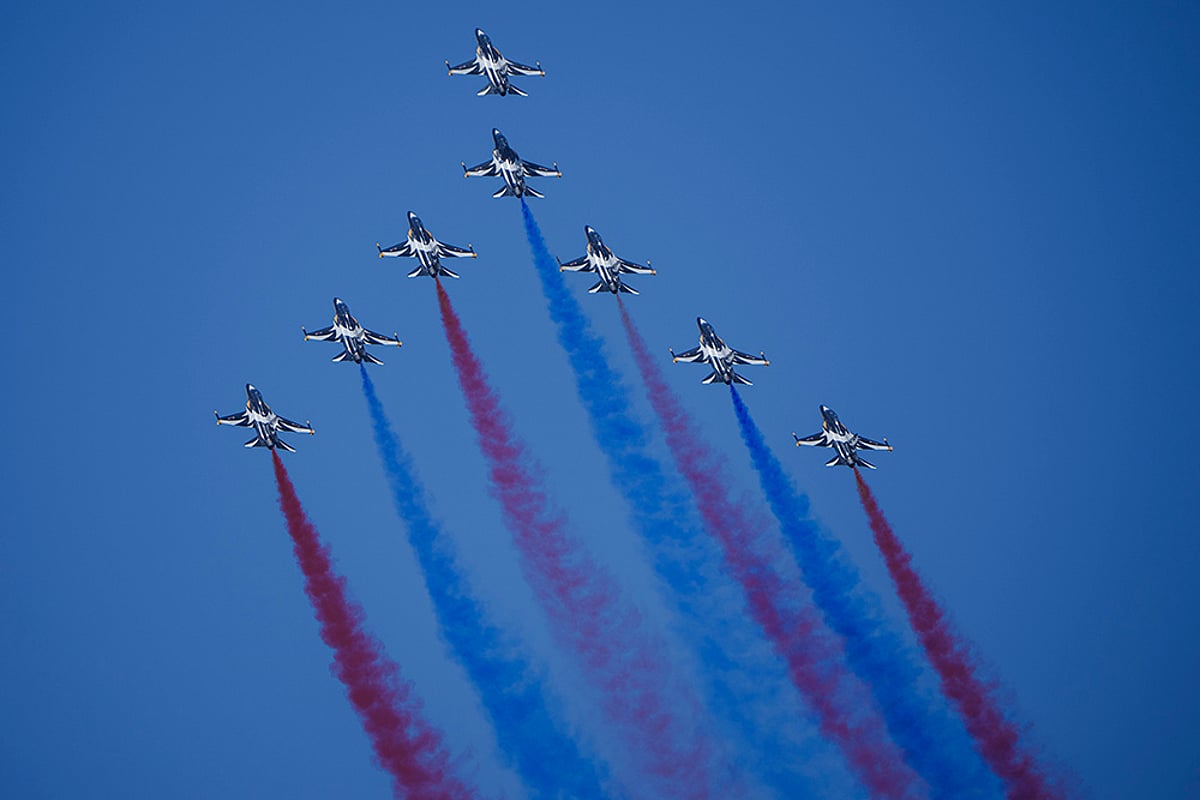 Singapore Airshow Kicks Off With Stunning Aerial Displays | Check Out Here