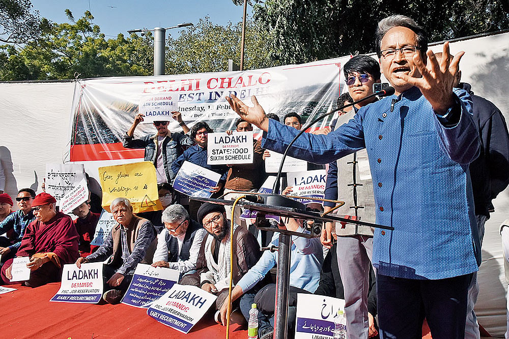 Coming Together: Sonam Wangchuk addresses protestors - Photo: Getty Images