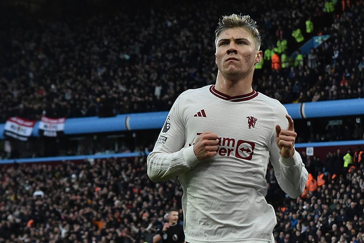 EPL: Scott McTominay Nods In The Winner As Manchester United Beat Aston Villa - In Pics
