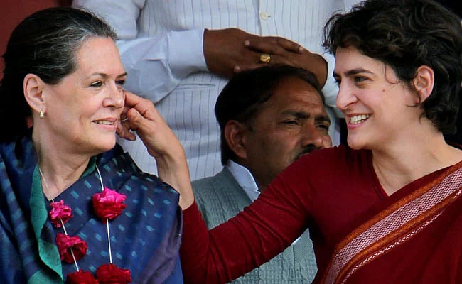 Congress leader Sonia Gandhi with her daughter Priyanka |  - PTI