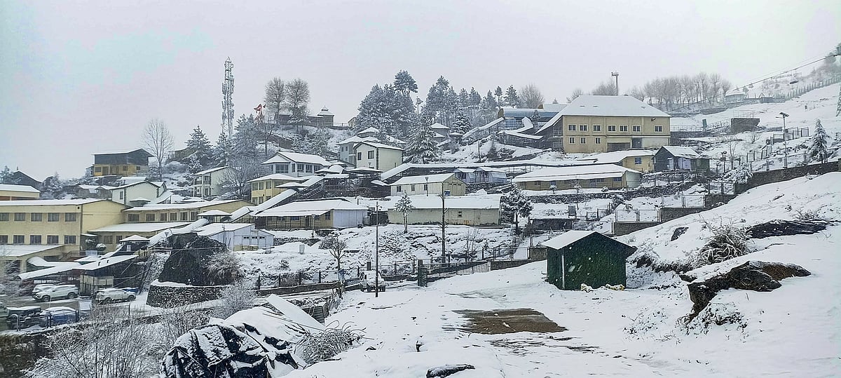 PTI : Chamoli: Snow-covered Auli area after fresh snowfall, in Chamoli district, Monday, Feb. 19, 2024. 