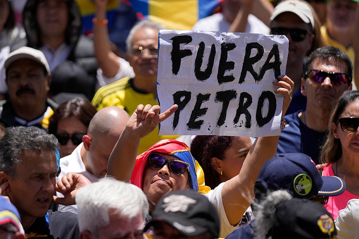 Thousands Protest In Colombia Against Reforms Initiated By Petro-Led Govt | Pics