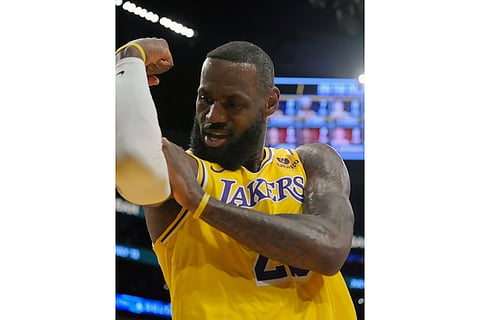 NBA 2023-24: LA Lakers vs Atlanta Hawks