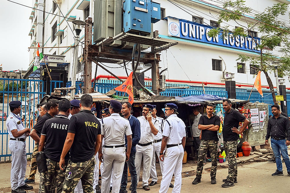 Kolkata building collapse