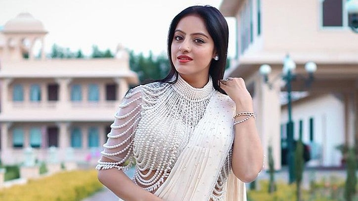 Instagram : Deepika Singh