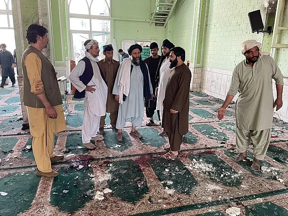 Islamabad mosque explosion
Islamabad blast today
Explosion near mosque in Islamabad