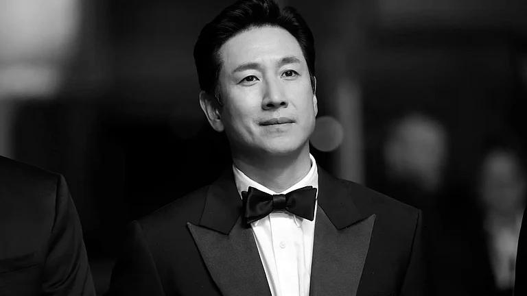 Lee Sun-kyun - X