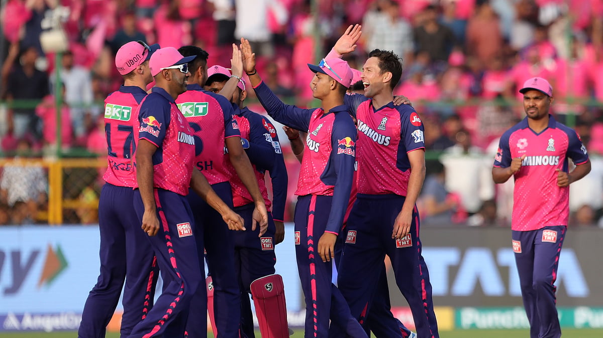 Rajasthan Royals' Trent Boult, second right, celebrates with teammates after the dismissal of Lucknow Super Giants' Quinton de Kock during the Indian Premier League match in Jaipur. - AP Photo/Pankaj Nangia