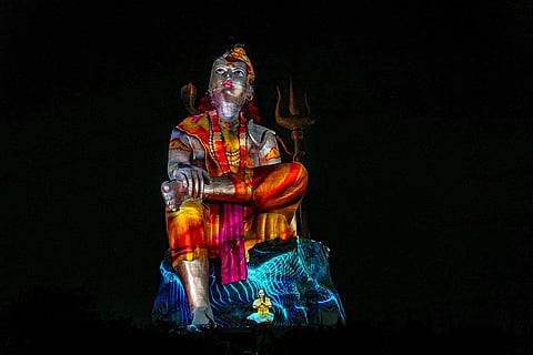 Light and sound show at Statue of Belief