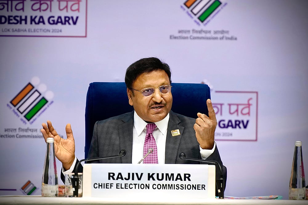 | Photo: AP/Manish Swarup : EC to hold meeting with central agencies guarding the borders