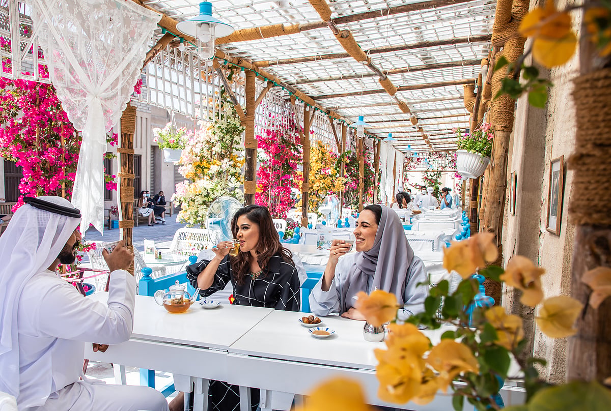 Neeta Lal : Arabian tea house in Dubai