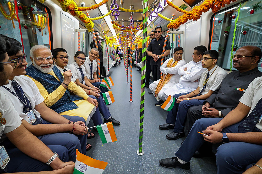 PM Modi in Kolkata