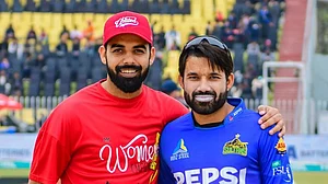 (Photo: X|Multan Sultans) : Multan Sultans and Islamabad United captains, Shadab Khan (left) and Mohammad Rizwan ahead of the 2024 Pakistan Super League final match.