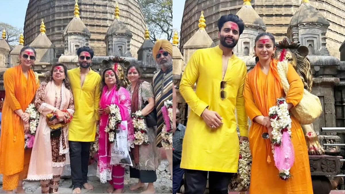 Instagram : Rakul Preet Singh and Jackky Bhagnani visit Kamakhya temple
