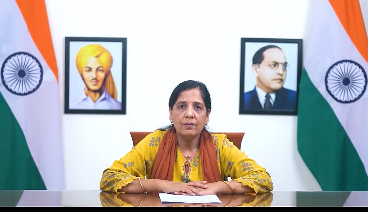 X : Sunita Kejriwal likely to hold roadshows  in Delhi |