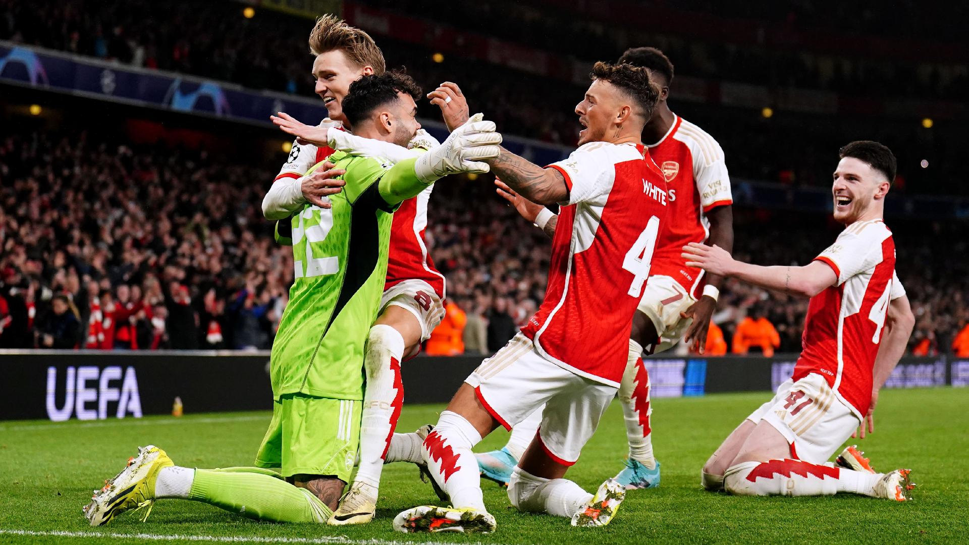 Zac Goodwin/PA : Arsenal celebrate after David Raya saved two penalties in the shoot-out.