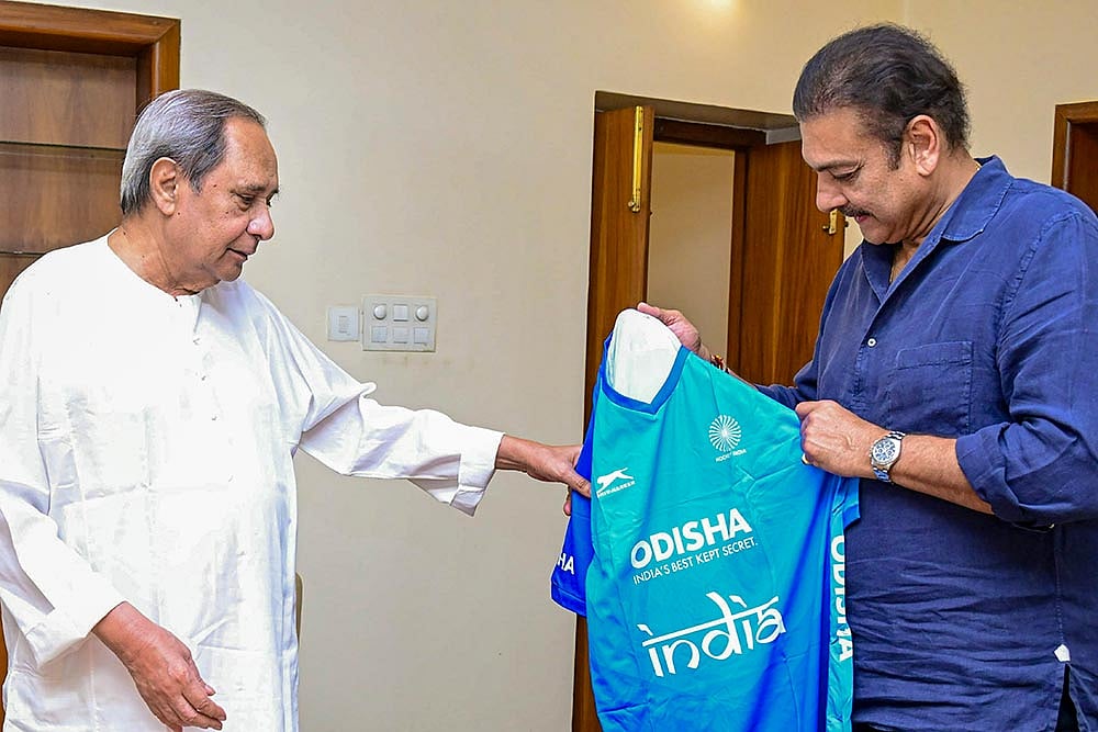 Naveen Patnaik meets Ravi Shastri