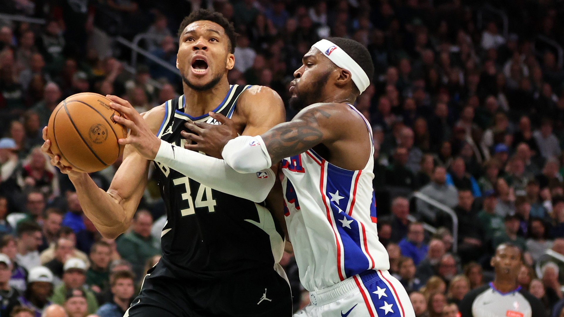 Giannis Antetokounmpo in action against the Philadelphia 76ers.
