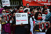 Getty Images : People in Bangladesh protest demanding the release of photographer Shahidul Alam in front of National Museum in Dhaka, on November 13, 2018.