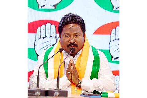 Jai Prakash Patel joins Congress