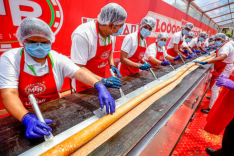 MTR@100: Longest dosa prepared