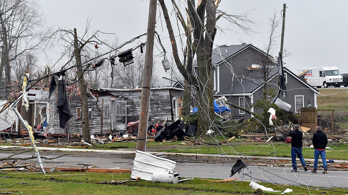 AP : Destruction caused by tornado in Lakeview, Ohio.