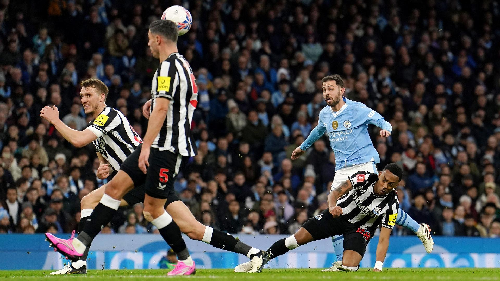 Martin Rickett/PA : Bernardo Silva found the back of the net both twice.