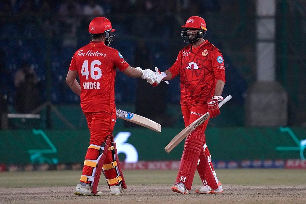 PSL 2024: Islamabad United Defeat Peshawar Zalmi In Eliminator 2 - In Pics