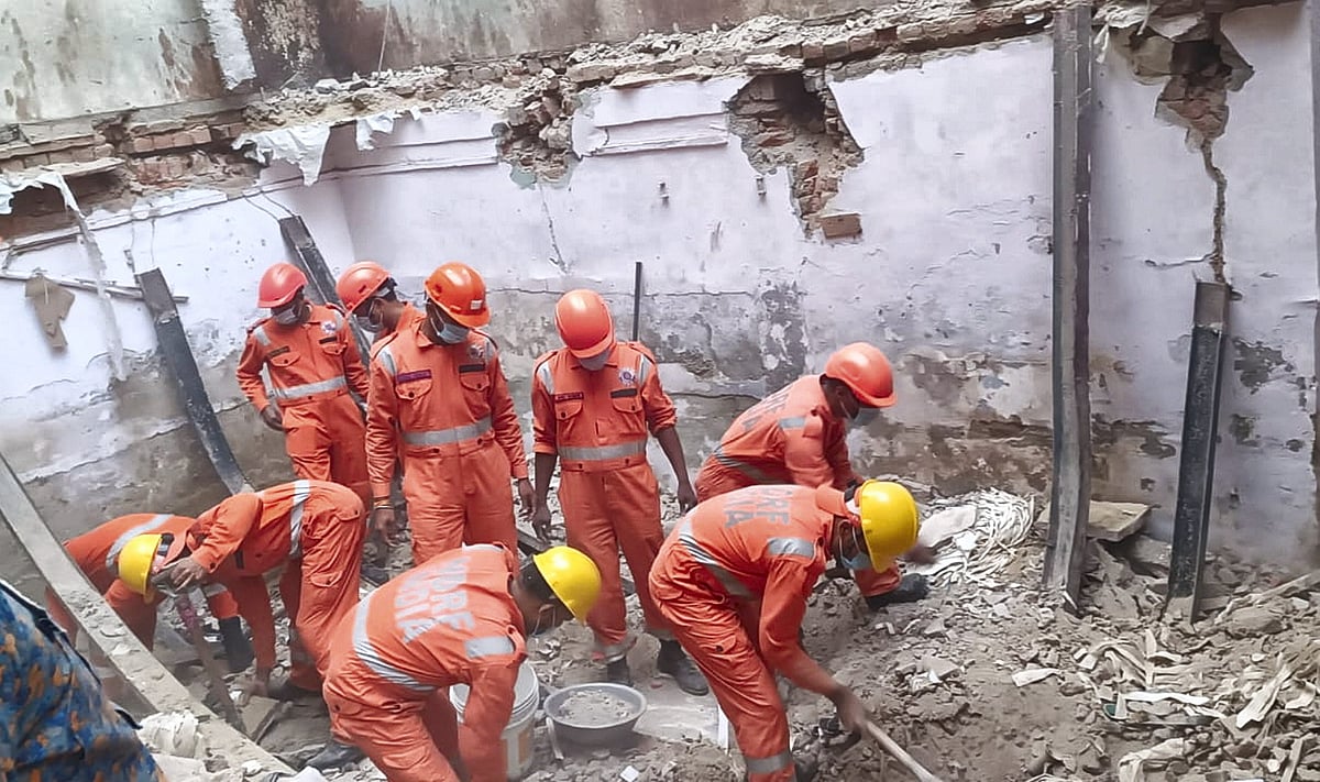 PTI : An old construction building in Kabir Nagar, Welcome area, collapsed in early hours of Thursday