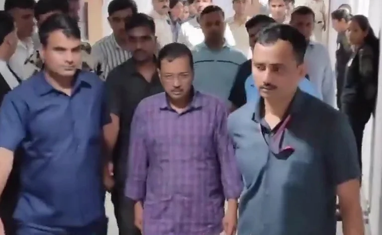 Delhi CM Arvind Kejriwal taken out of Rouse Avenue Court - X/PTI