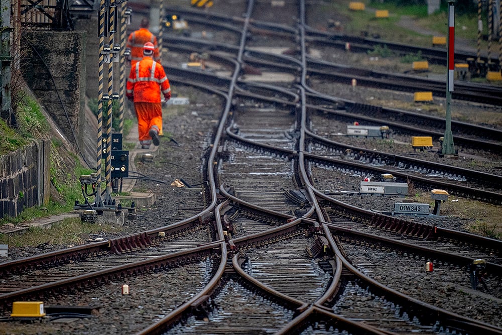 | Photo: AP/Michael Probst : CRS To Conduct 2-Day Inspection Of Railway Line 