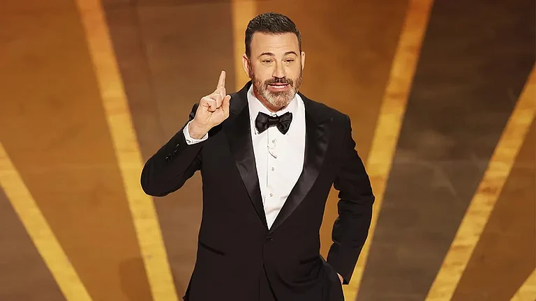 Jimmy Kimmel at Oscars - X