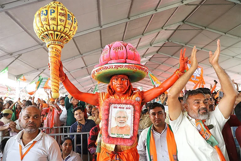 Narendra Modi public meeting in Meerut - Photo: Suresh K Pandey/Outlook