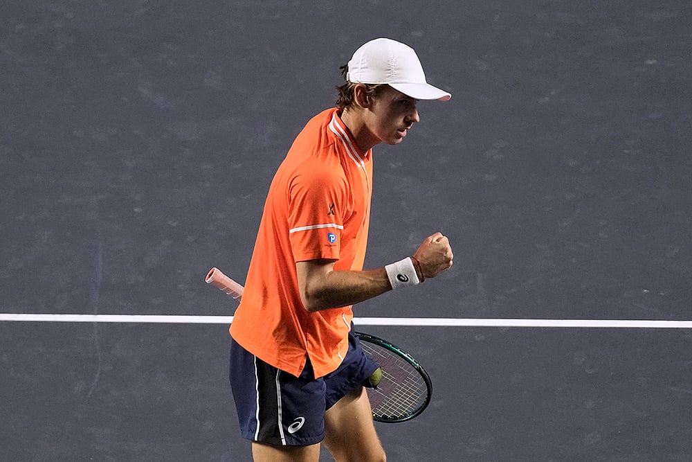 | Photo: AP/Eduardo Verdugo : Mexican Open: Alex de Minaur vs Stefanos Tsitsipas