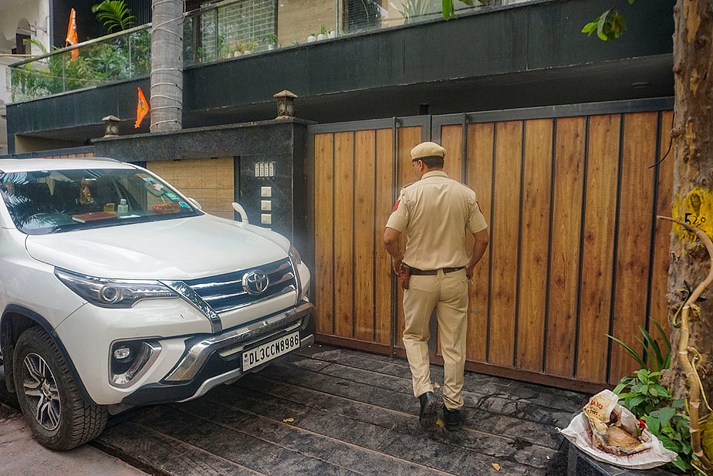 ED raid at Deepak Singlas residence