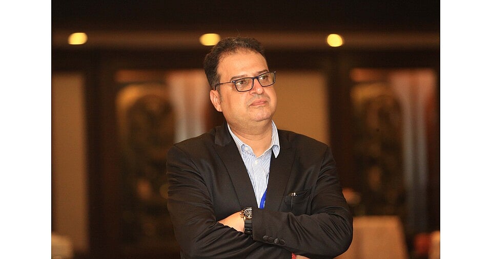 Dr Alok Khullar