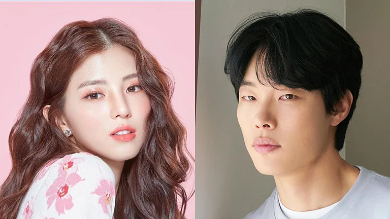 Han So-hee, Ryu Jun-yeol - AsianWiki
