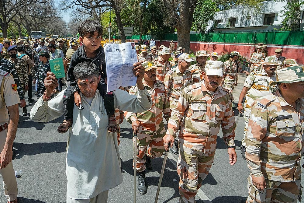 Hindu, Sikh refugees protest near Cong office in Delhi