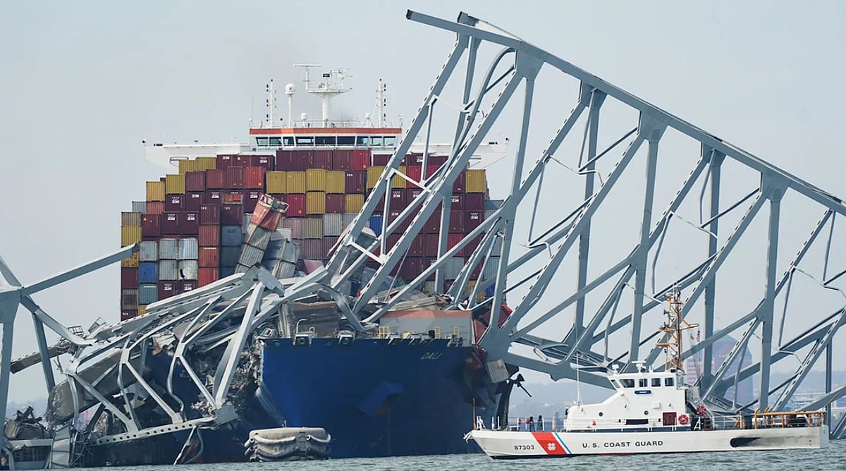 AP : Baltimore Bridge Collapse Timeline