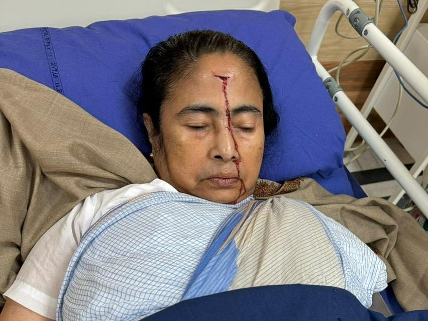 X/@AITCofficial
 : West Bengal CM Mamata Banerjee suffered injuries in an accident, Doctor clarifies confusion