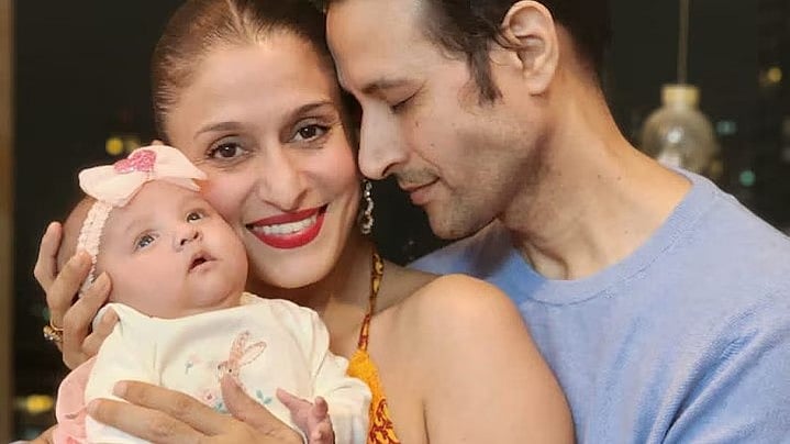 Shilpa Agnihotri with daughter Ishani 