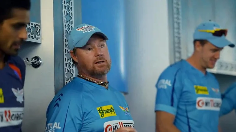 Lance Klusener speaks in dressing room, Lucknow Super Giants coach, IPL 2024, LSG Twitter Screengrab