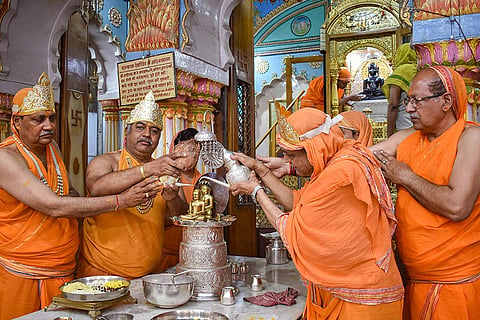 Rishabhdev Jayanti
