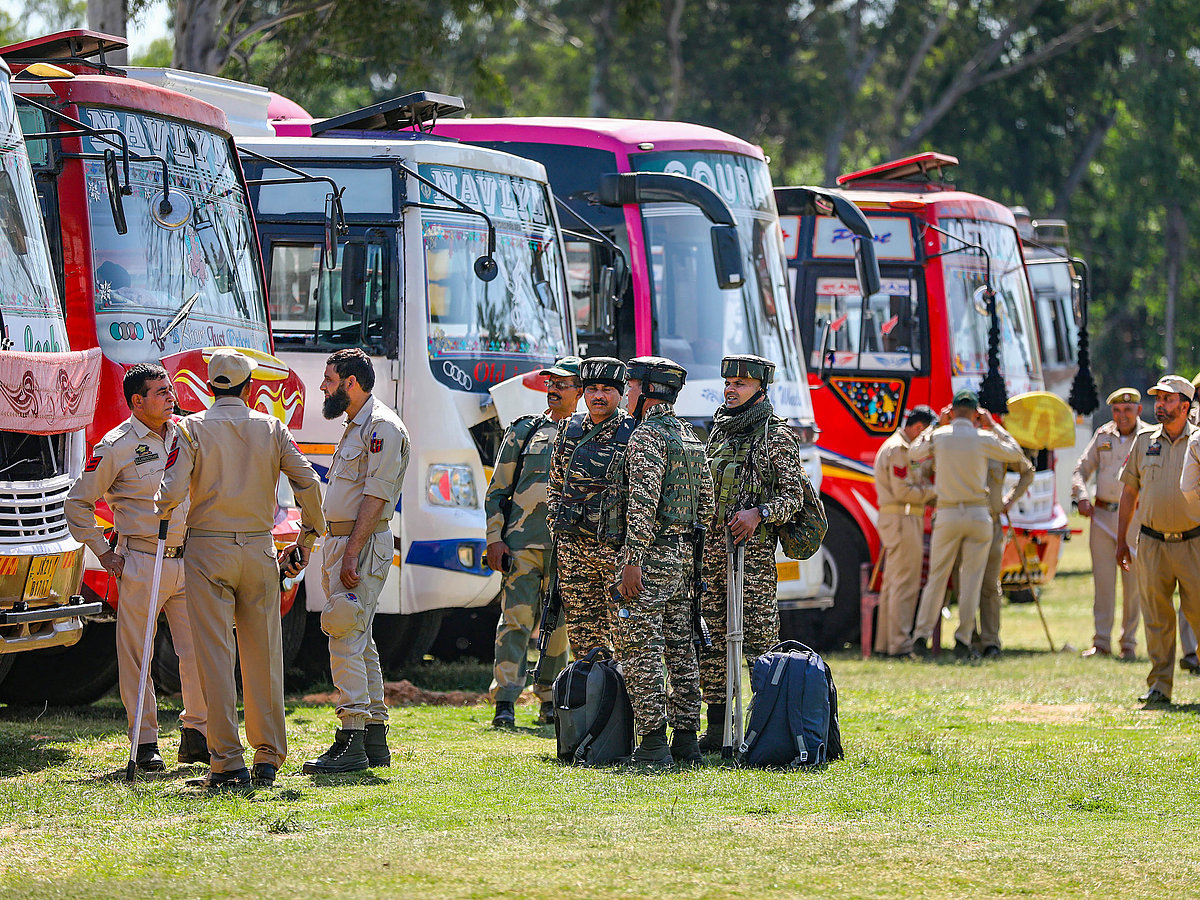PTI : Navi Mumbai Police deploys 4,000 cops for the upcoming Lok Sabha elections